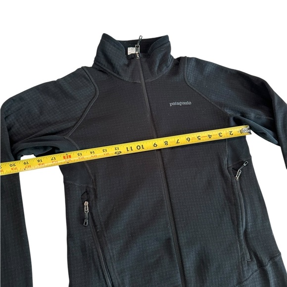 Patagonia R Series Sweater Jacket Long Sleeve Black Men’s Size Small - Picture 12 of 17